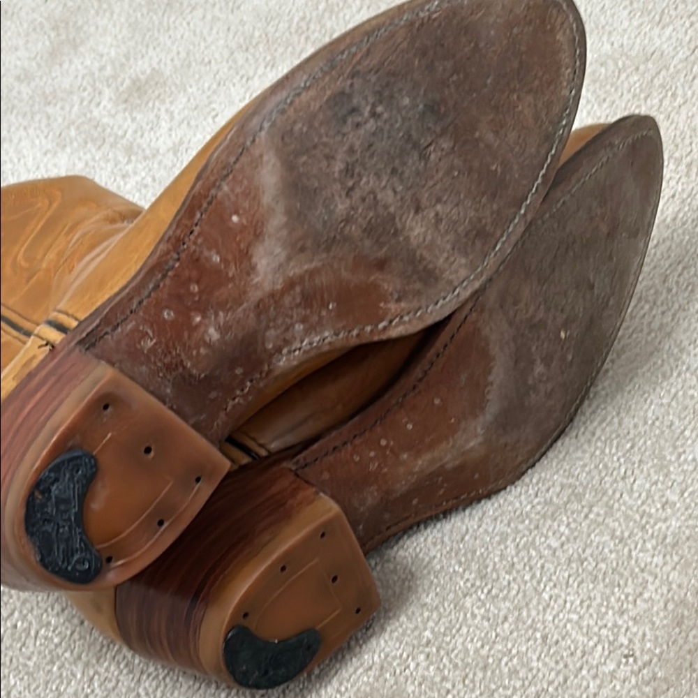 Boulet Tan Western Cowboy Boots - Picture 7 of 7